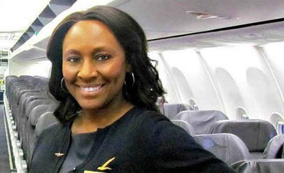 NBCNews's tweet image. This flight attendant said she knew something was wrong when she saw the girl with greasy blonde hair in aisle 10 nbcnews.to/2jLBaGK