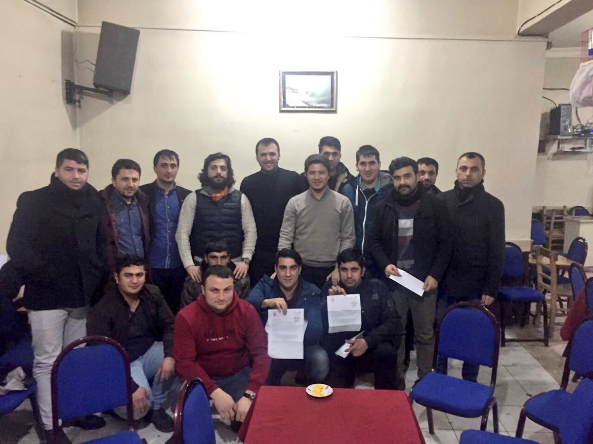 ozboyaciselman's tweet photo. Iğdır'da 1045,1047,1048,1049,1055,1059,1063,1065,1066,1073 No'lu sandıklardaki SYK sorumlusu kardeşlerimizle buluştuk.Iğdır sağlam hamdolsun https://t.co/Orz0y6XxQ3