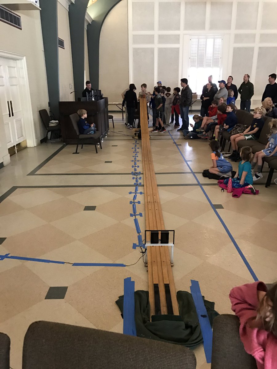 Our J.Jones car for Pinewood derby brought the speed! #RiseUp <a href="/juliojones_11/">Julio Jones</a>