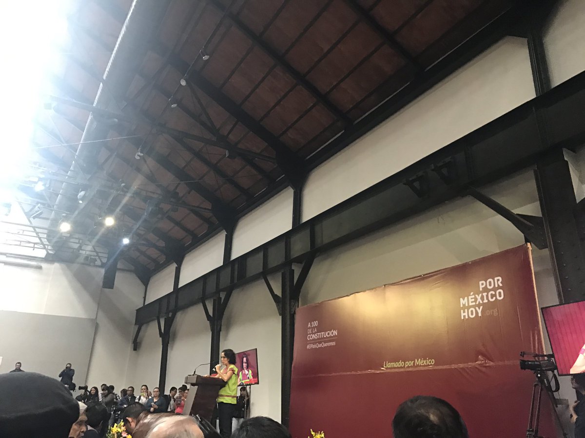 JConstituyentes's tweet photo. La #ConstitucionCDMX debe ser un modelo para todo el país #ElPaisQueQueremos @lolkincast  @pormxhoy https://t.co/FeoRXHQkcp