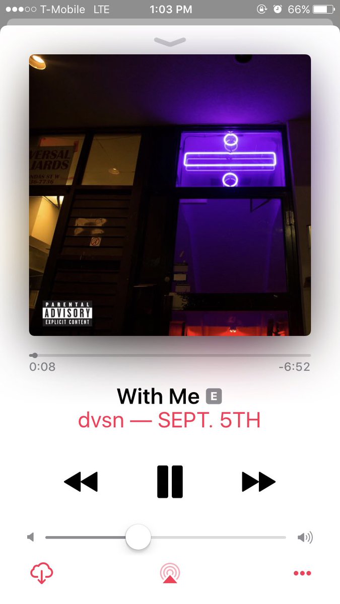 Bizlovee_'s tweet photo. Get the red light bulbs and bump this with shorty in the room. #keystosucces https://t.co/7XzkZftOHR