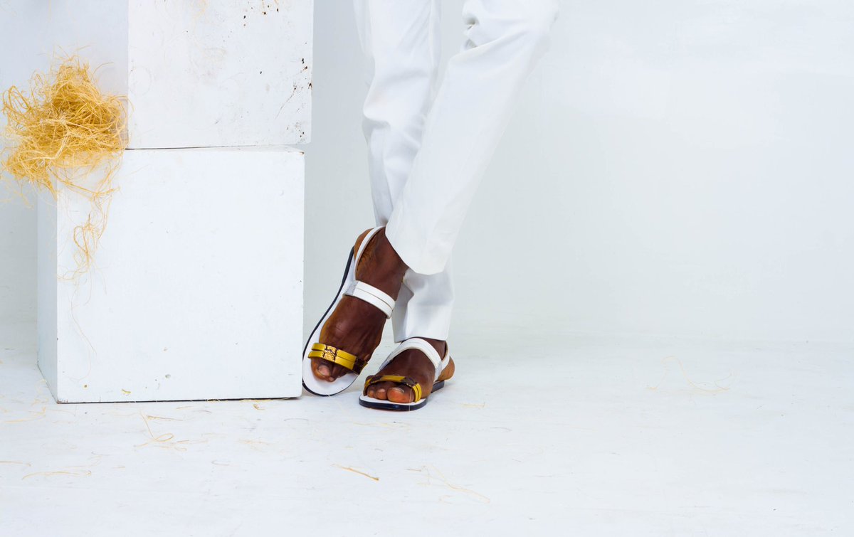 313EkoShoes's tweet photo. Limited edition all white gold plated Zola sandals. 

Available on our website
https://t.co/GCPvZFnlv3 https://t.co/h9TGLqockp