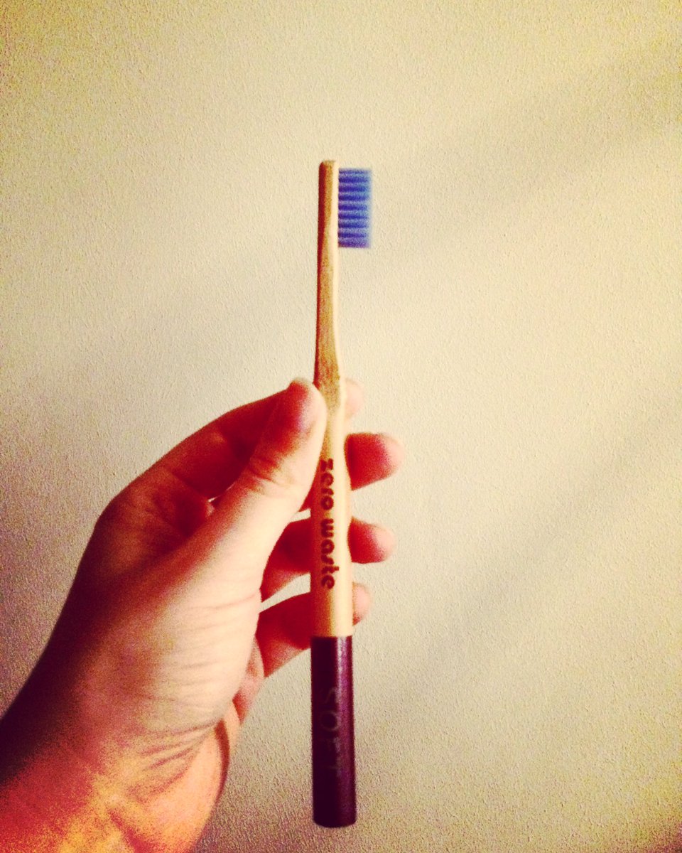Oh oui ! Une brosse à dents 100 % recyclable 🌍🌿🌱 #ZeroDechet #zerowaste