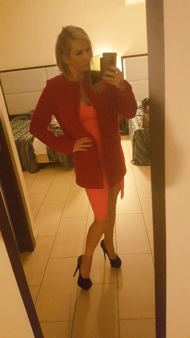 Preparation to the club ☆☆☆..speciale guest for this night at #BELLE_e_MONELLE ♡ @babesreal_ @HotAdultModels<a href="/tag/belle_e_monelle"class="tags"><span>#belle_e_monelle</span></a>