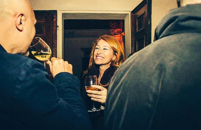 AspassoconBlue's tweet image. La felicità a portata di mano @setupartfair la quiete dopo la tempesta #setup17 @GiorgiaCiattoni @_JulietGil_ #bologna #artweek