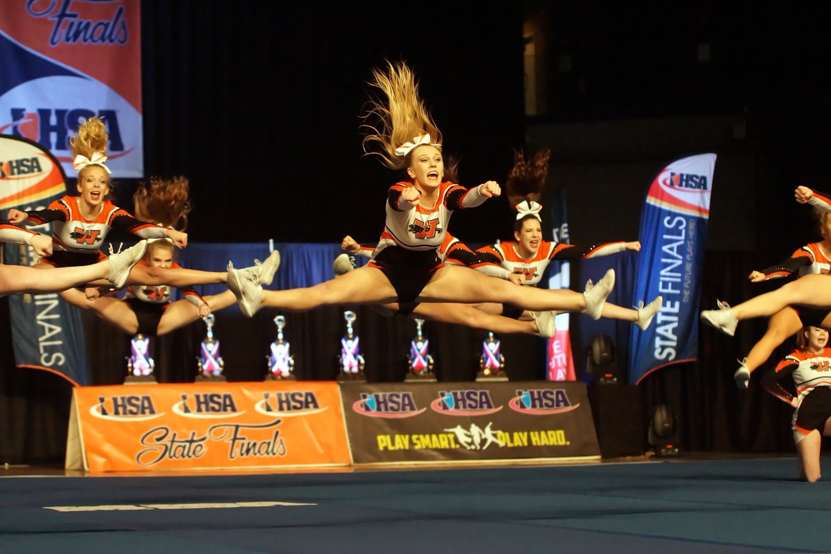 rogerwashere242's tweet image. @wchs_308cheer Check out the pics from State Prelims. Download them for free at rogerwashere.com