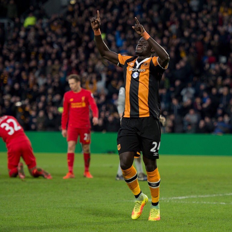 HullCity's tweet photo. 🔶◾ | We love playing against @LFC at the KCOM!

It's now 3️⃣ successive home wins against the Reds #HULLIV https://t.co/8o3unmPvR8