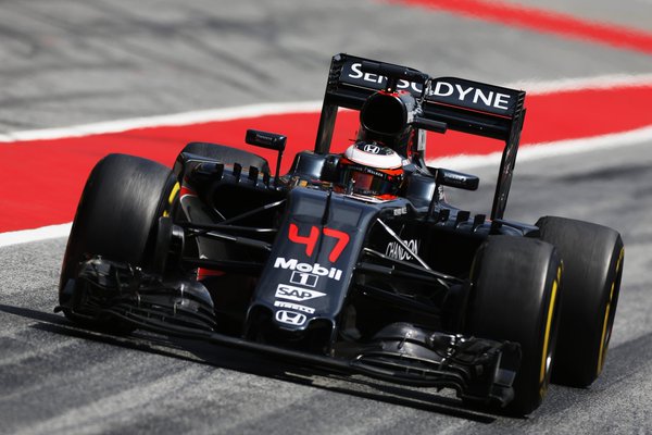 Racingnews2015's tweet photo. Vandoorne: “Bocht 3 in Barcelona met nieuwe F1-bolides waarschijnlijk volgas”

https://t.co/5lOqb0lfl3

#F1 #MaxVerstappen #GivesYouWings https://t.co/XWRu7R6Wnv