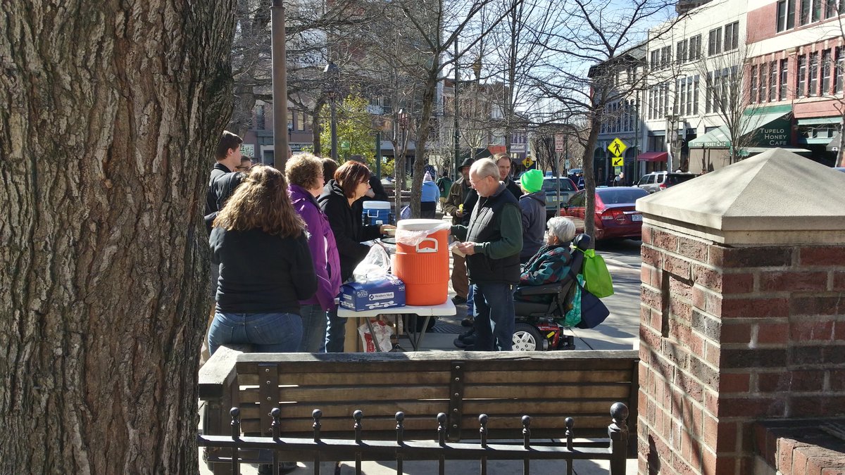 rickybowen2's tweet photo. Soup, chili, hot choclate, clothing & toiletries..smiles, laughing, hugs & "thank you" #churchinmotion serving in Pritchard Park #Asheville https://t.co/aL45uGV08w