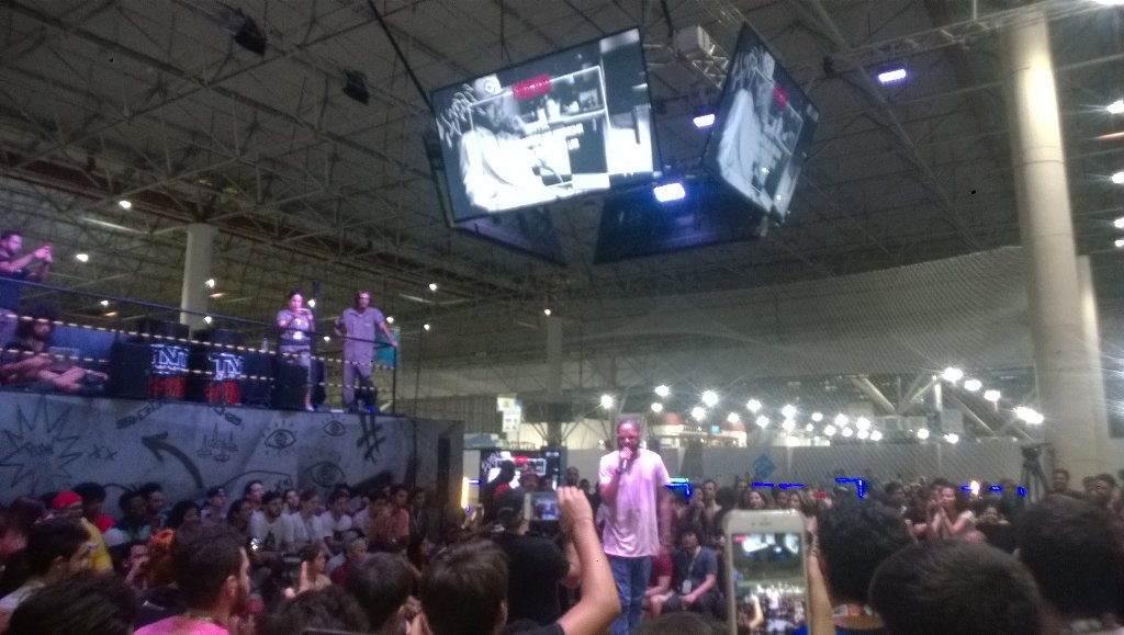 Emicida! Musica e Resistência no espaço TNT #CPBR10 #RedeCsFnaCPBR10