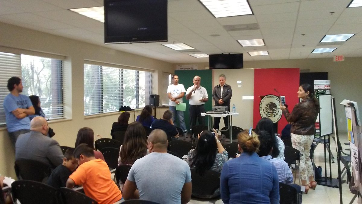 ConsulMexOrl's tweet photo. 28 agencias de salud, educación y servicios legales en la #JornadaSabatina atienden a connacionales hoy en sede consular #TodosSomosMexico https://t.co/TbM8CIq3od
