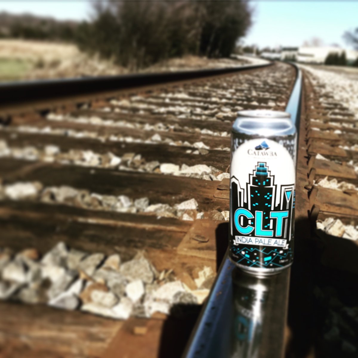 CatawbaBeer's tweet photo. Feeling welcome! We ❤️Charlotte. #catawbabrewingco #cltbeer #cltipa #letsdothis #kitstracksidecrafts https://t.co/aefICtCsvN