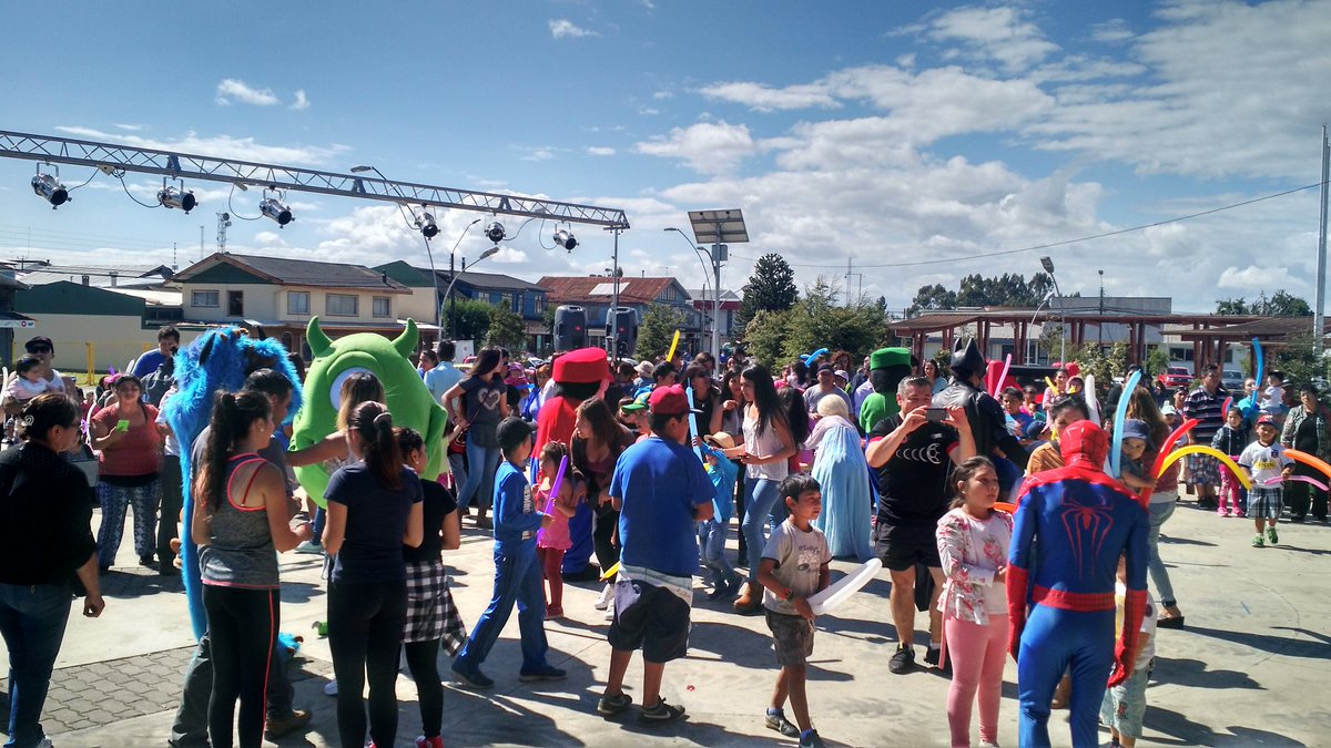 Gran #TardeInfantil con #ElGatoJuanito  en #VeranoLosMuermos