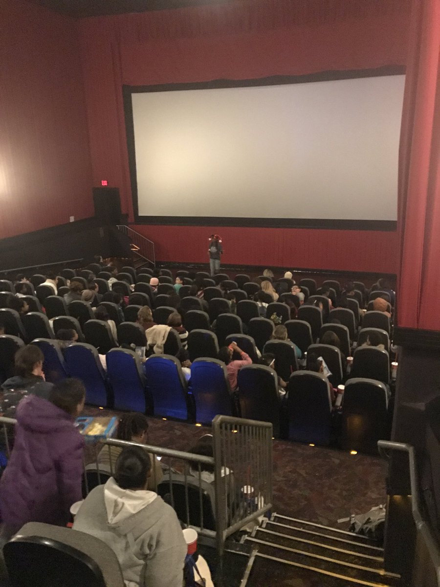 lizmeister321's tweet photo. Thank you @geekyblkgirl for a great day for a PACKED theater of kids & families for #HiddenFiguresDC !!! https://t.co/N5yjO6wcdu