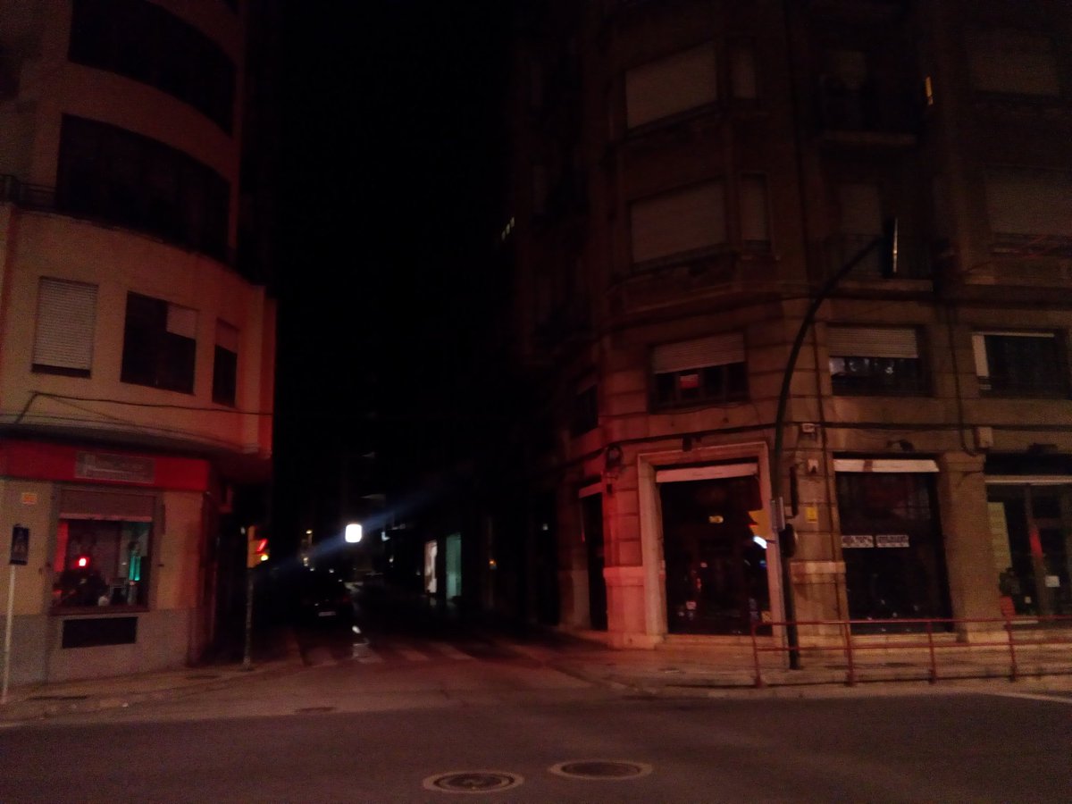 Tortosa2023's tweet photo. #AraMateix lo C/Argentina estem a fosques total #Tortosa https://t.co/wjnTPt3NvX