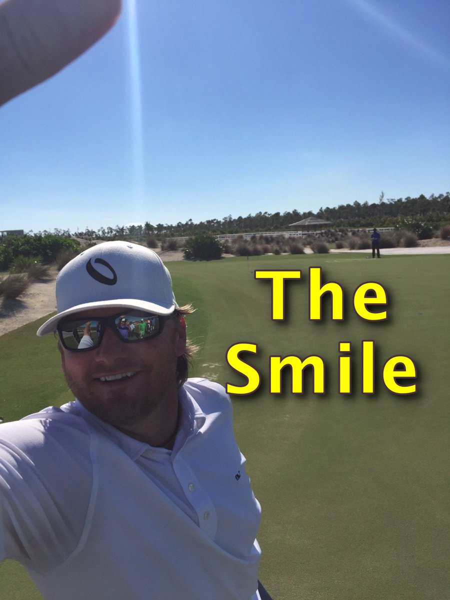 BioMech_LLC's tweet photo. What happens when you sink a 60+ft putt in front of friends... @AlbanyBahamas @heathslocum #AccuLockACE #MakesPuttingFun https://t.co/AvY4KrU5Kn