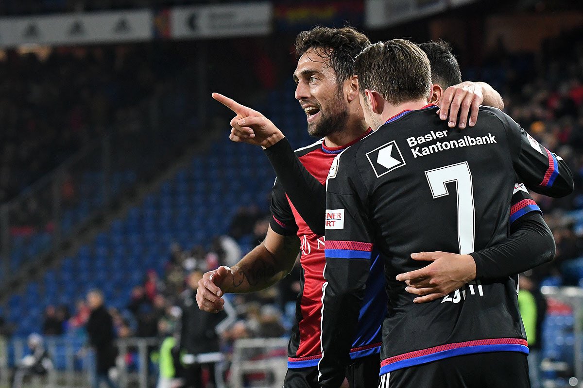 FCBasel1893's tweet photo. 📸 Was für ein Start in die Rückrunde! 
4:0 - ⚽️⚽️⚽️: Elyounoussi, ⚽️: @JankoMarc! 👊🏻 
#FCBasel #FCBLUG #rotblaulive https://t.co/wCvWRyV1d1