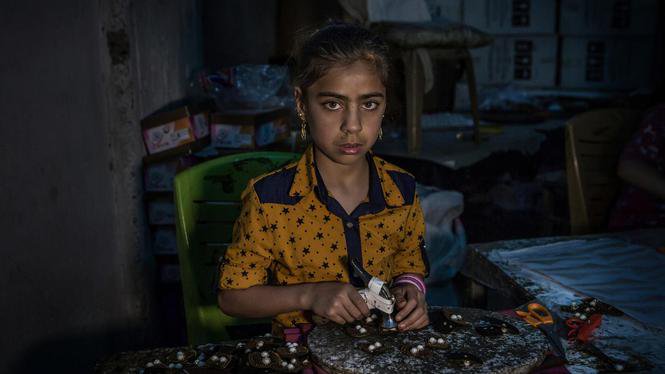 Volkskrant-fotograaf @cigdemyksel wint #ZilverenCamera met serie over kinderarbeid
volkskrant.nl/media/volkskra…