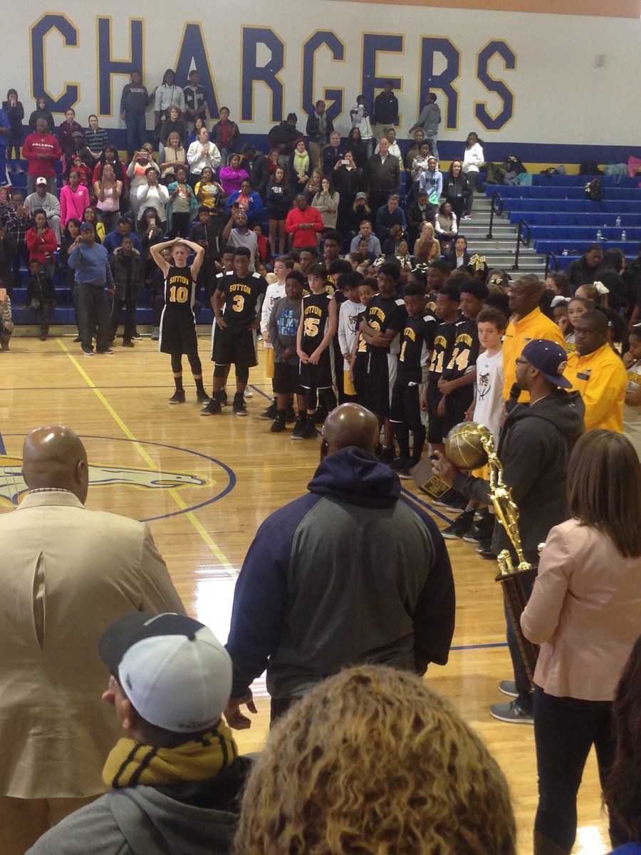 KPMitchell51's tweet photo. 1 of the best MS 🏀games I've ever 👀! Congrats 2 Champs @Bunche_Chargers &amp; runner⬆s @suttonmssports! Thanx @Alex_B2C https://t.co/7ygW4nJK1u