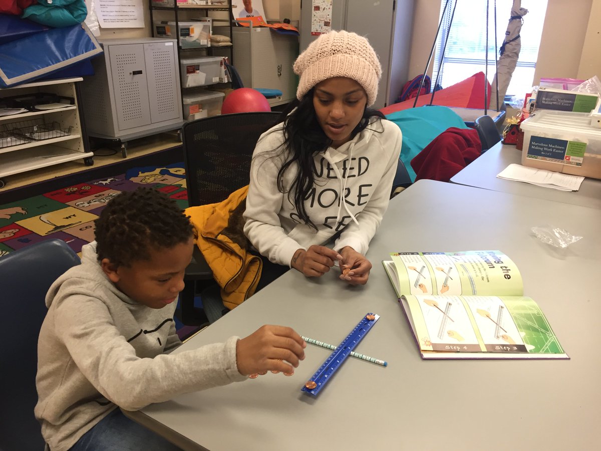 WalkerJonesEC's tweet photo. A Saturday morning + brainiac students + devoted families + LEGOs + Simple Machines = STEM Development #dcpublicschools, #dcpsstem, #FIRST https://t.co/DKYAQnHgFS