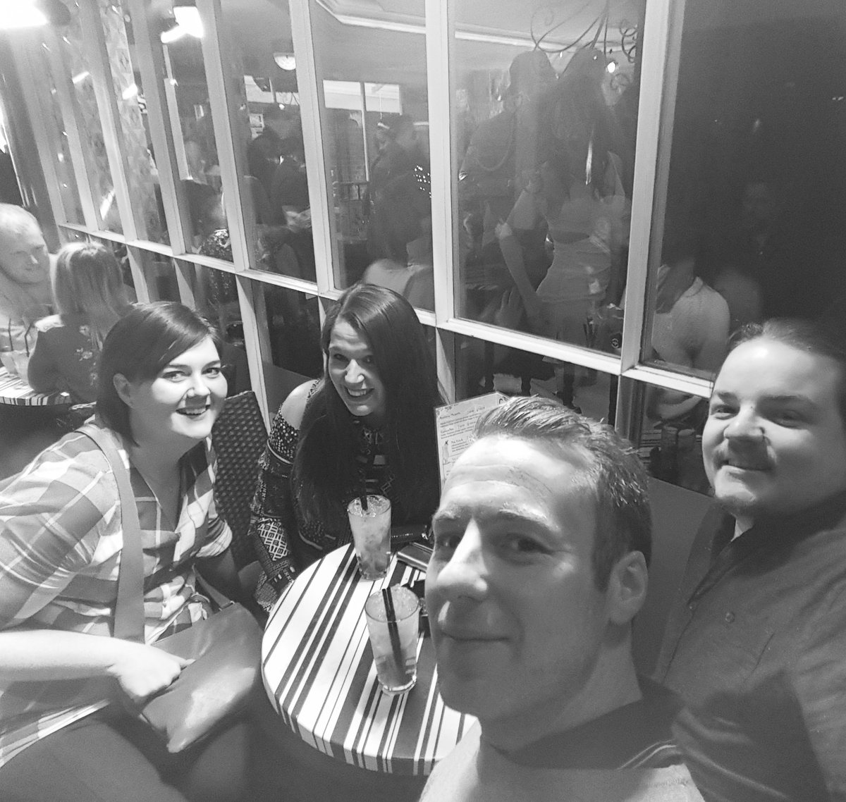 hel_bells_JO's tweet photo. Fab night out last night #RoughAsABearsArse #WorkMatesPlusOne #NotATeenagerAnymore https://t.co/U1UUo6tvTd