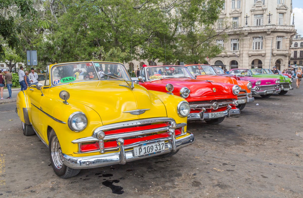 The Picture Perfect.  
Which one would you take for a ride?  Tell us.  
#classiccars #vintagecars