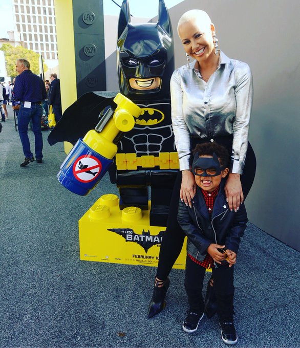 Mommy and Batman! ? #sebastiantaylorthomaz https://t.co/nUa6yGKBzR