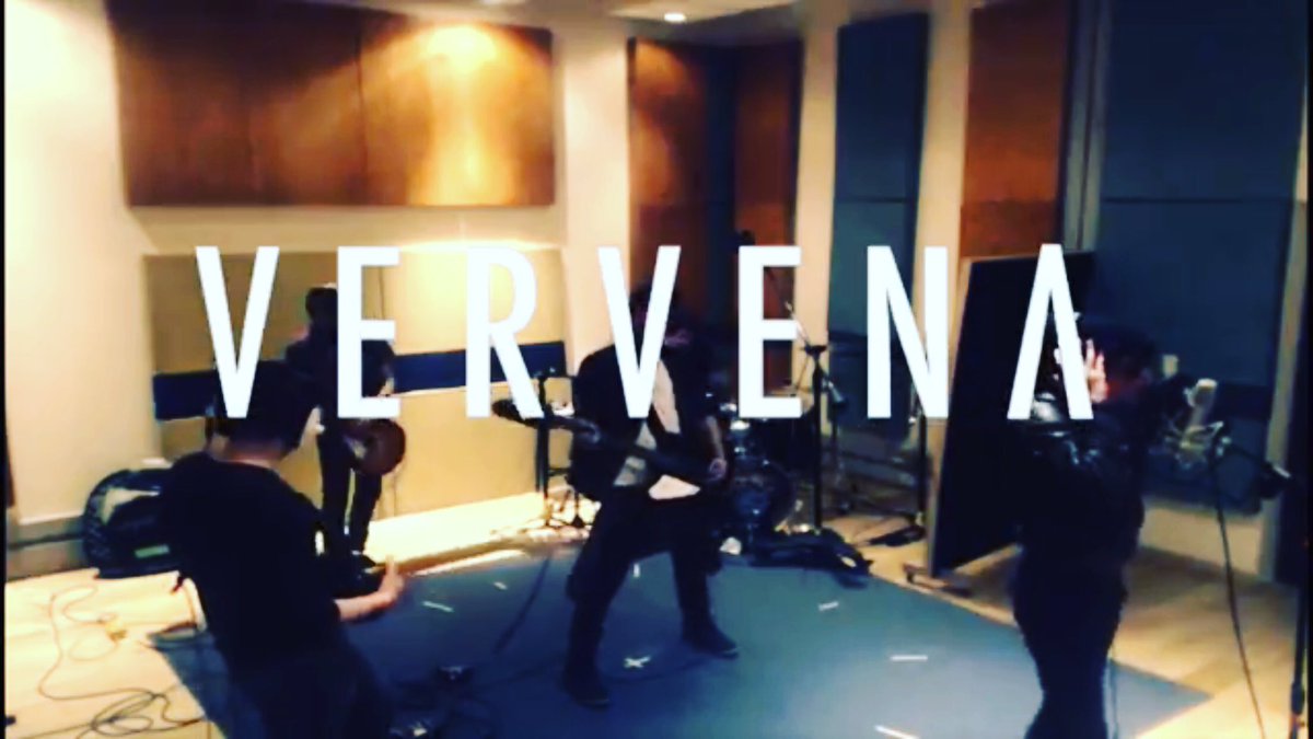 VERVENABAND's tweet photo. #VERVENA esta lanzando su primer sencillo #FUENTE en esta sesión en vivo, esperamos lo disfruten y lo compartan!!! https://t.co/lwy7gApzm7 https://t.co/KgcxCXjP2D
