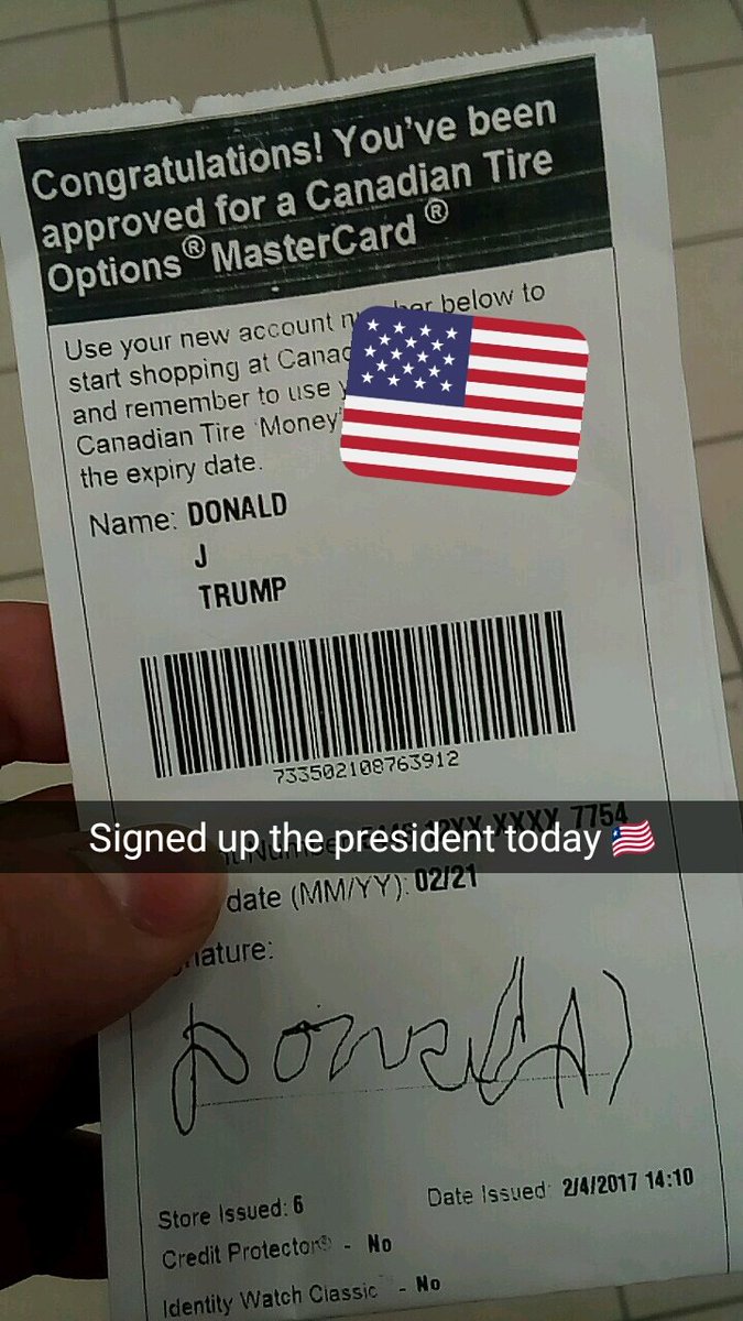 LeeEdward02's tweet photo. Sold  the president a credit card today😂🇱🇷 #BuildTheWall https://t.co/9xjywDhoTN
