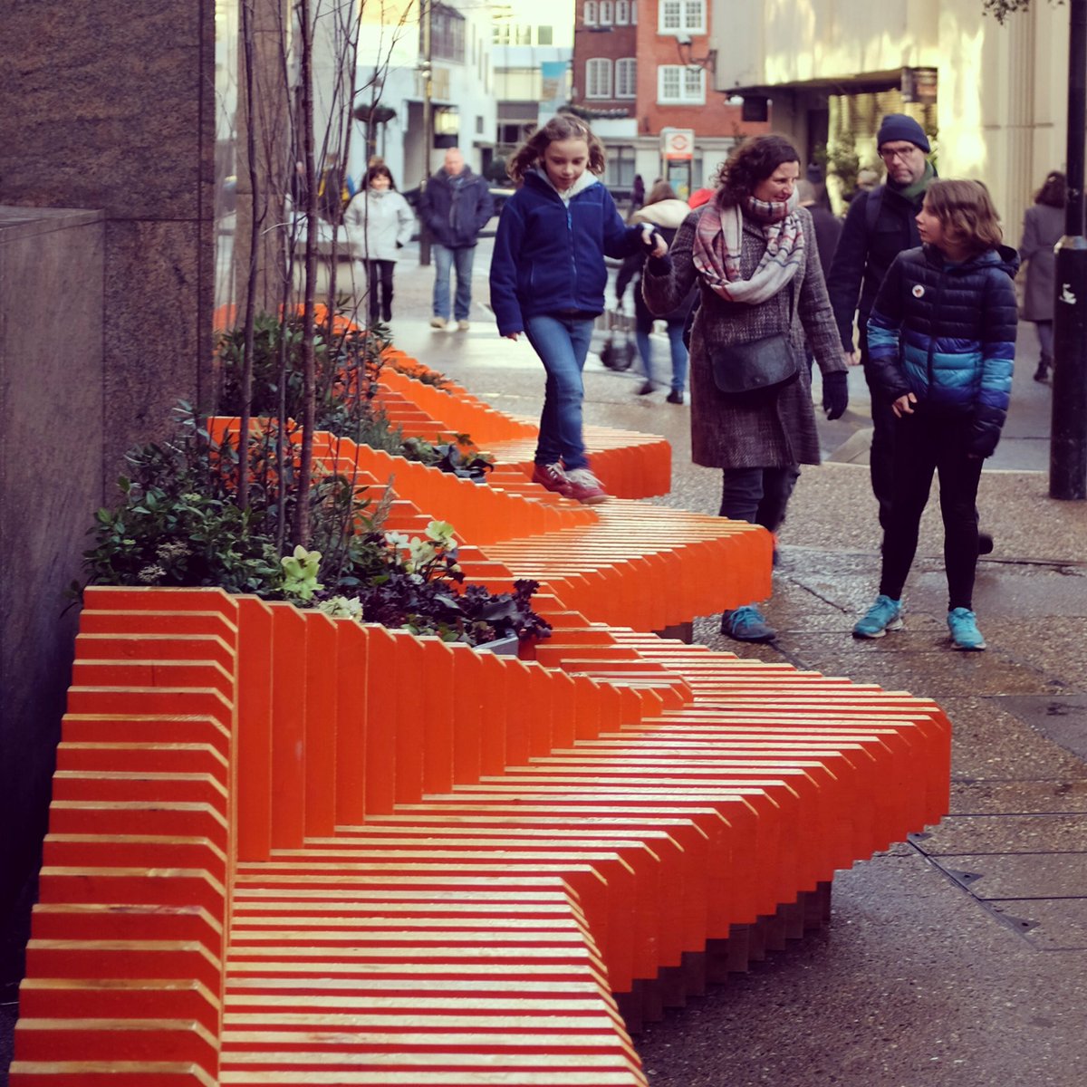 WMBstudio's tweet image. #orangeisthenewbench