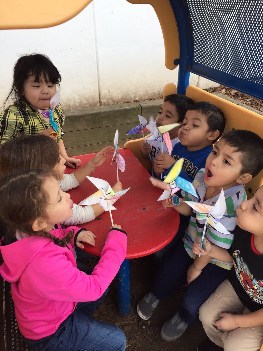 VPICastro's tweet photo. Investigating wind with our pinwheels! @KeySchoolAPS @APS_EarlyChild https://t.co/V3Bo16zVnP