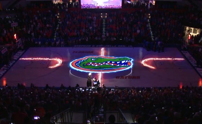 onlygators's tweet photo. Florida #Gators basketball started Saturday night with a flash (https://t.co/kwIBqvoVrt) and ended it with a bang (https://t.co/zCHMfj8m4o). https://t.co/U5usQKn8zq