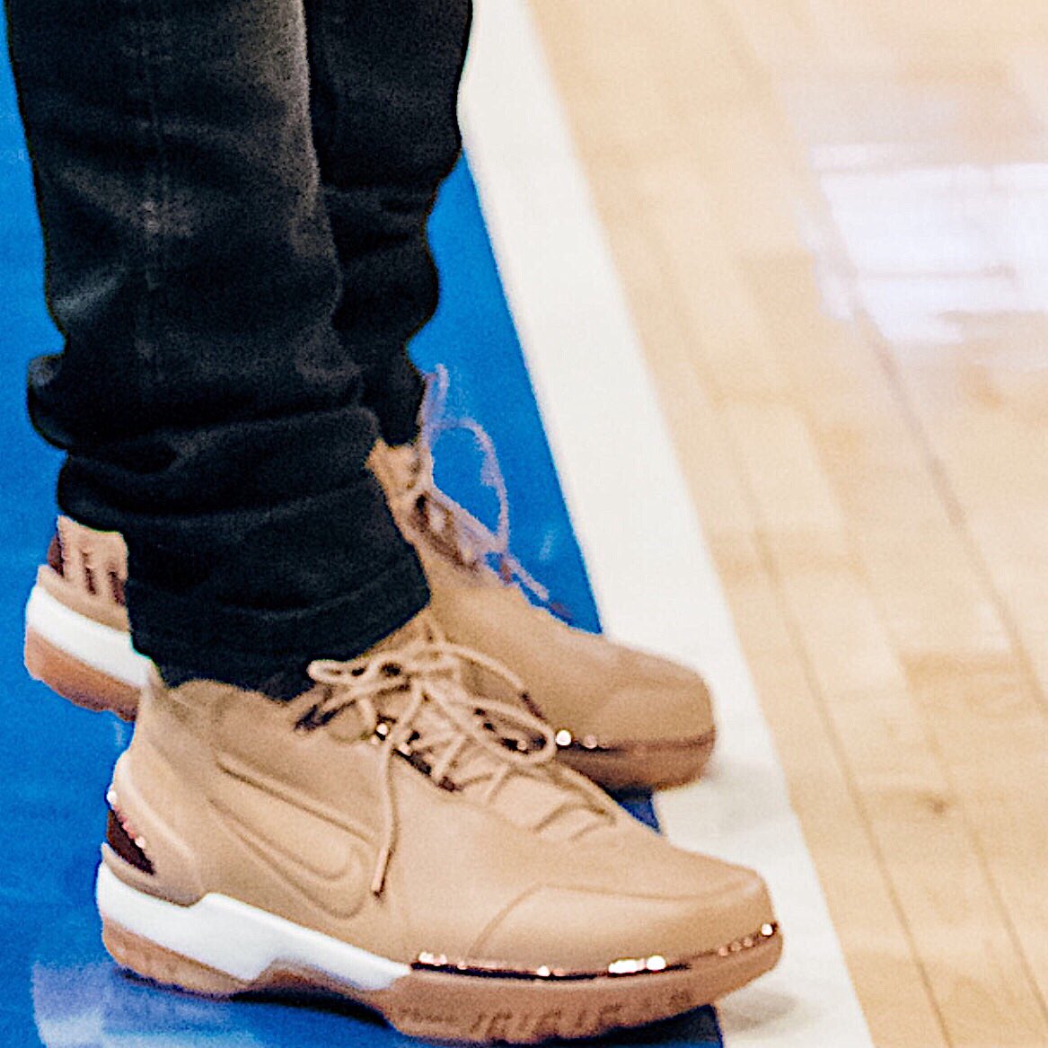air zoom generation on feet