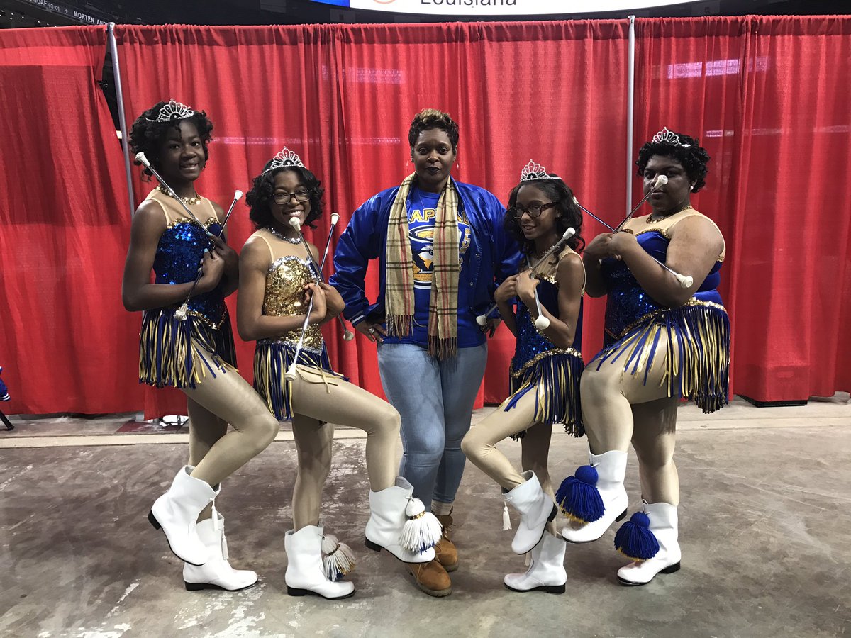 BougieSportsMom's tweet photo. A glimpse into the beginning.....#theymatter #schoolexpo #bluejays #capdau https://t.co/B2f3NiLKWy