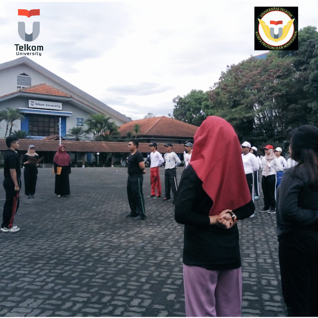 KPM_TelU's tweet photo. [LT] Apel Pagi Pra Diklat Korps Protokoler Mahasiswa Telkom University Angkatan Arsenio bertempat di Lapangan GSG TEL-U https://t.co/KKRVhxgMZo
