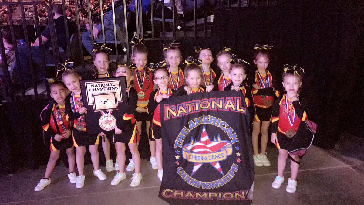 Elite_Cheer_'s tweet photo. Twinkles https://t.co/o3ZFiBLpbD