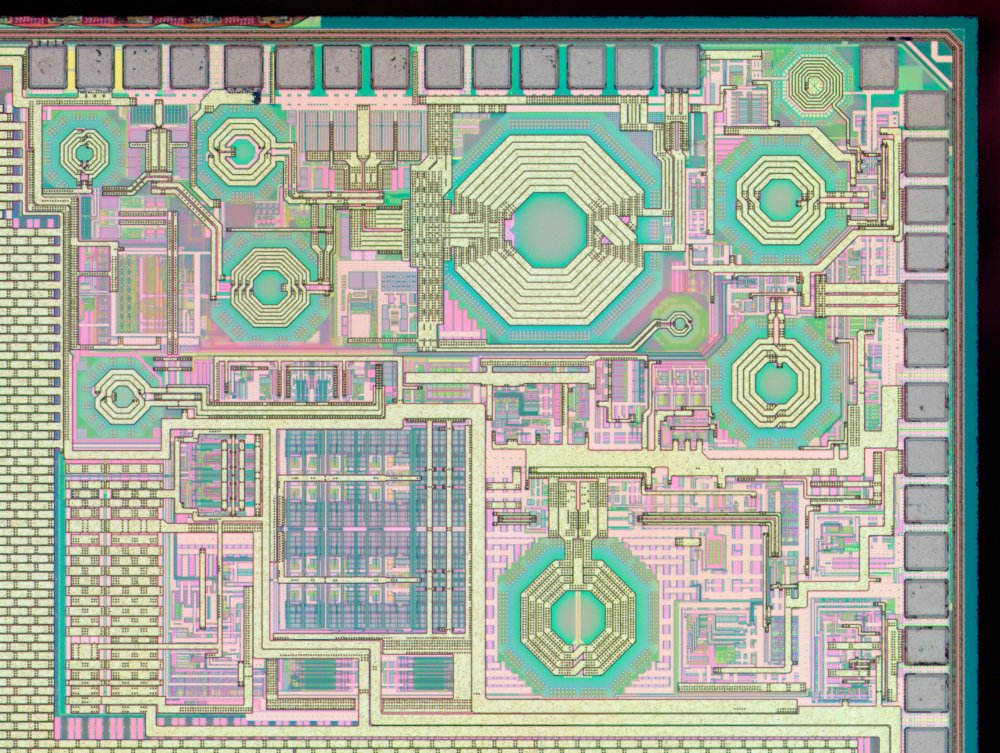 Zeptobars's tweet photo. Espressif ESP32 - integrated Wi-Fi transceivers: weekend die-shot https://t.co/whJRspCvsi via @Zeptobars https://t.co/hj0HBpvfcV
