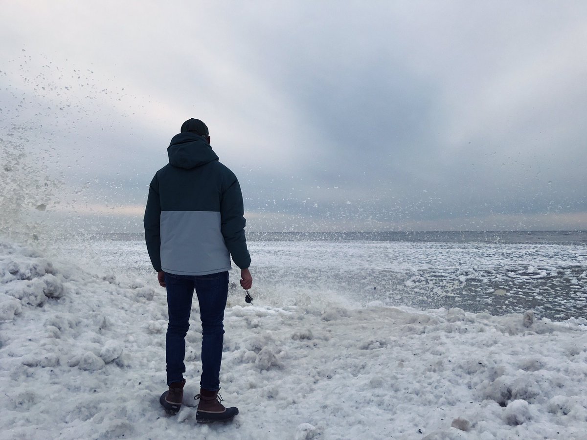 AE3K's tweet image. this is how you say 'beach' in Erie.