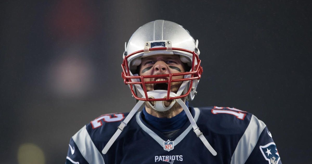 Patriots's tweet photo. It's the night before the big game. See who the experts are picking. 

A compilation of #SuperBowl picks: https://t.co/f26M2v5pCI https://t.co/nZEz3KhP8p