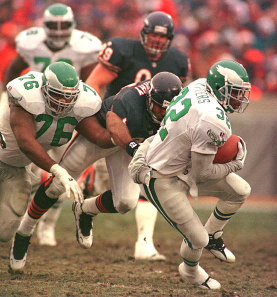 StonerPhillyFan's tweet image. Ricky Watters deserves to be in the HOF ahead of Terrell Davis...More rushing yards, more receiving yards, won a Super Bowl..#ForWhoForWhat