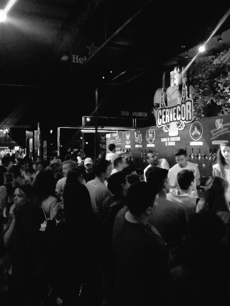 cordobier's tweet photo. A pleno el sábado en #CordoBier! ✌️🍺 https://t.co/7JOOGdseL0