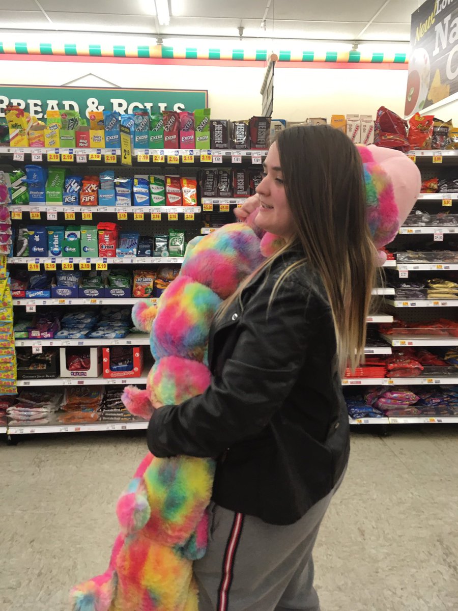 ___abbythompson's tweet photo. So... I may have bought my girlfriend this. #SheWanted #SheGotIt https://t.co/CJ97mwmVrf