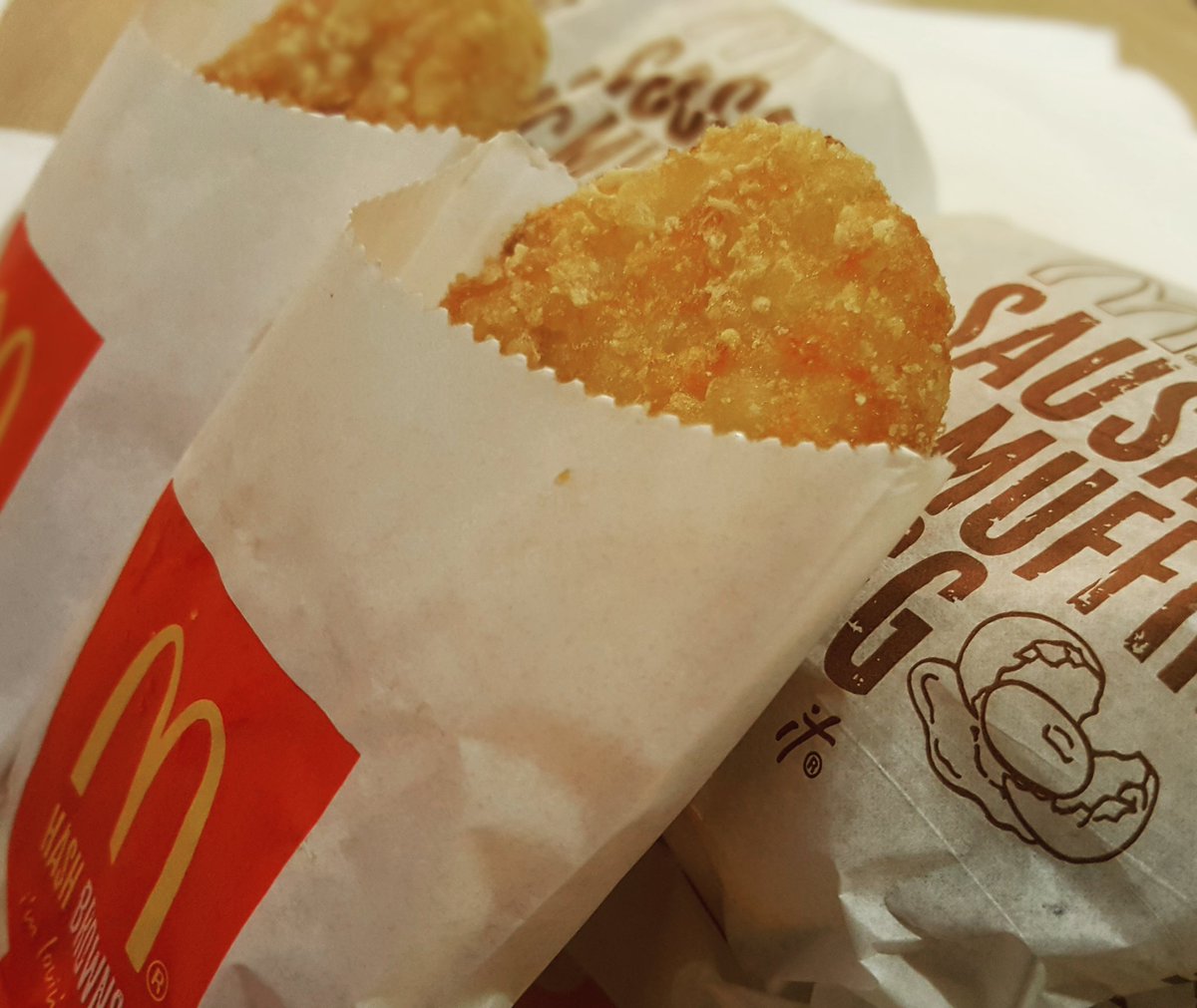 andrewtwx's tweet photo. Weekly Macdonald's breakfast with wife.

#smartphonephotography #note5 #food #breakfast #rivervaleplaza #macdonalds #sausageeggmuffin https://t.co/P3rjRJIfw0