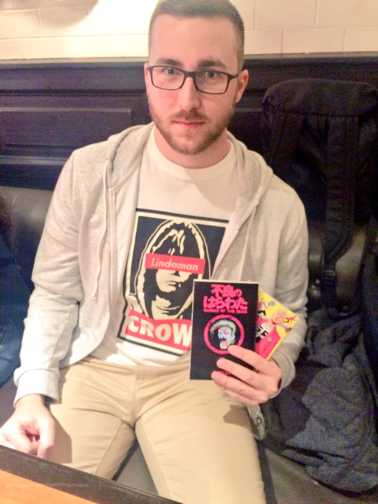 Furyobancho フランス人の友達からのメッセージ 今村ksk先生 サインをしていただくて ありがとうございます とても嬉しかった 不良のはらわた Yankee Of The Dead の第1話が大好きです フランス語で翻訳してくれてありがとうございます お疲れ様