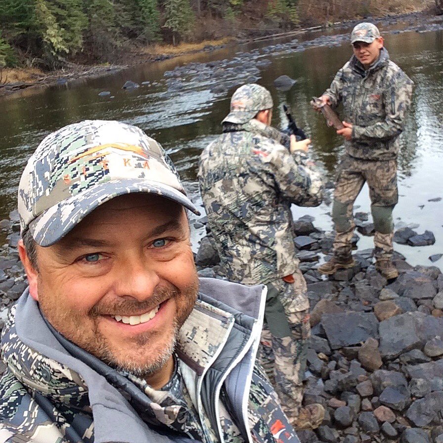 TheOutdoorsChef's tweet photo. Speckled Trout Talk #charfamily #behindthescenes at 46.2730° N, 79.8022° W #speckledtrout  #outdoorscheflife @SitkaGear @CanonCanada https://t.co/bNMVAvoWuc