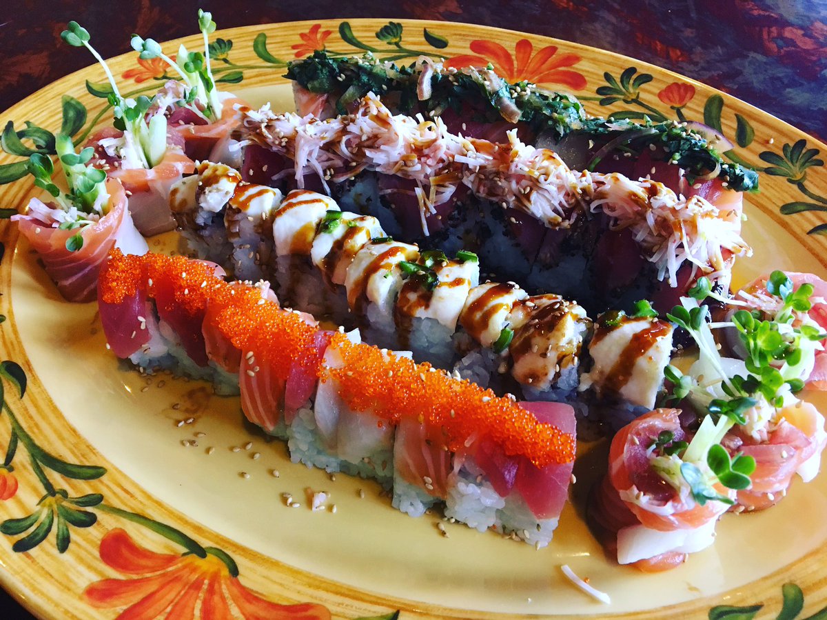 CircusReno's tweet photo. We're at #Kanpai #Sushi for #dinner tonight! Be sure and put it on your list of places to try! ✅✅✅ #Cheers #CircusReno #RenoSushi #Yummy https://t.co/gry5GOkUiW
