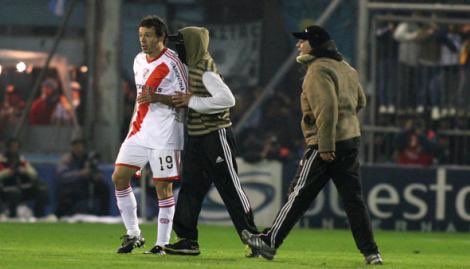 francogah's tweet photo. Entraron hinchas a la cancha https://t.co/1DMKisbEKn