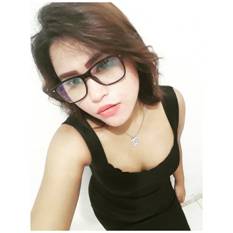 HEEYNON's tweet photo. HALLO TWITTER KUMAHA DAMANG !? 😂😂 https://t.co/gxMi1FTQY9