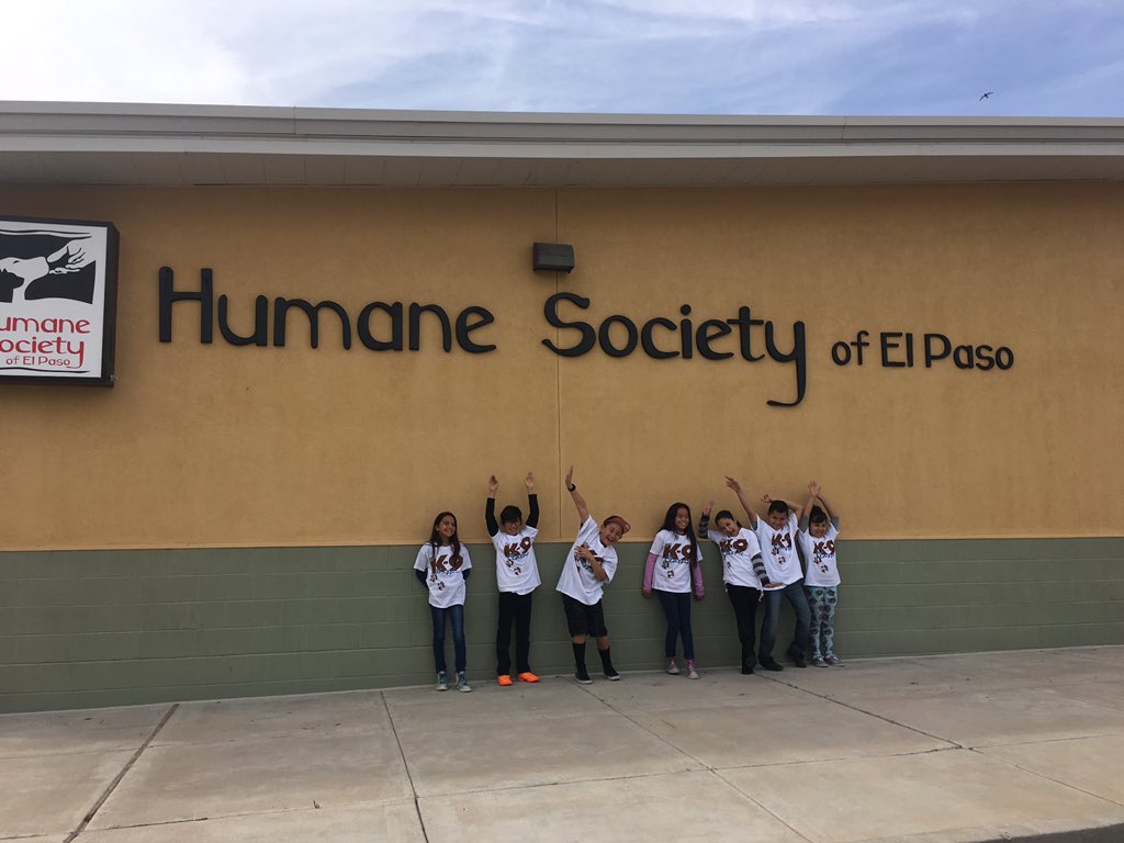 ctorres_VDS's tweet photo. VDS' D. I. team donating check to the Humane Society of EP. Thank you Eagles for donating to a great cause #proudtobeaneagle #TeamSISD https://t.co/TRKZQHlSc5