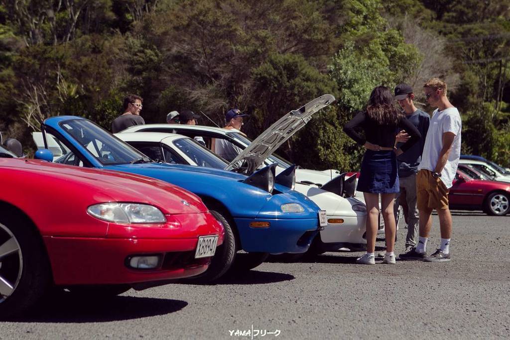 YFuriku's tweet photo. Mazda's lined up @ turnout meet -Hooton Reserve
#mazda #mx5 #mx6 #turnout #onc #nzcsa #hoo… https://t.co/y1t2UHRgk9 https://t.co/sA0X0s4ZIS